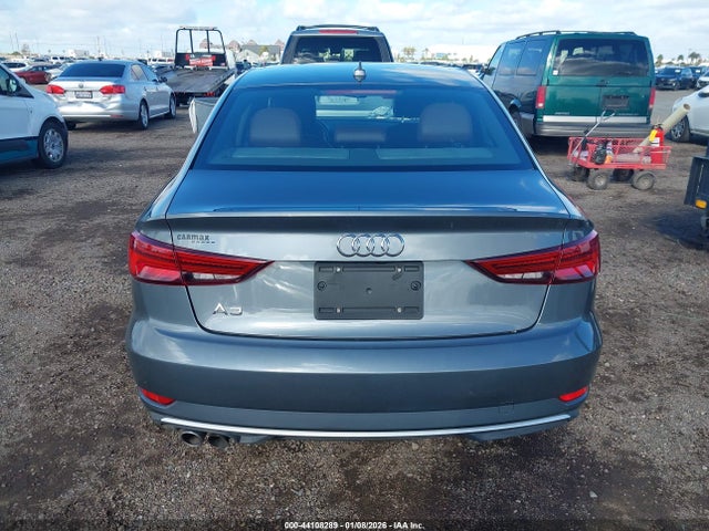 44108289 :رقم المزاد ، WAUAUGFFXH1036309 vin ، 2017 Audi A3 2.0t Premium مزاد بيع