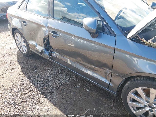 2017 AUDI A3 WAUAUGFFXH1036309 Photo 5