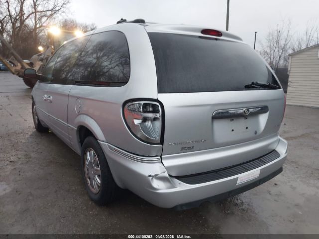 2005 CHRYSLER TOWN & COUNTRY 2C8GP64L35R233853 Photo 2