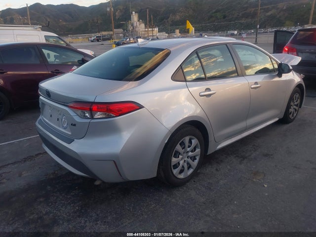 JTDEPMAE6N3029284 Toyota COROLLA LE