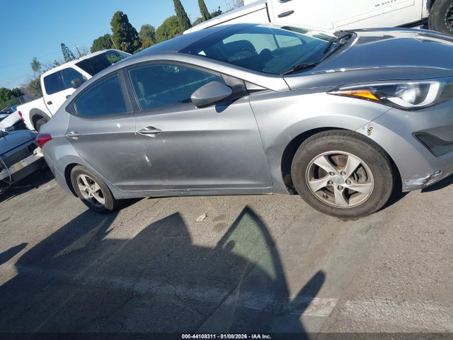 KMHDH4AE8FU321566 Hyundai ELANTRA SE