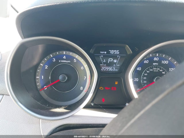 KMHDH4AE8FU321566 Hyundai ELANTRA SE