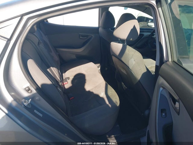 KMHDH4AE8FU321566 Hyundai ELANTRA SE