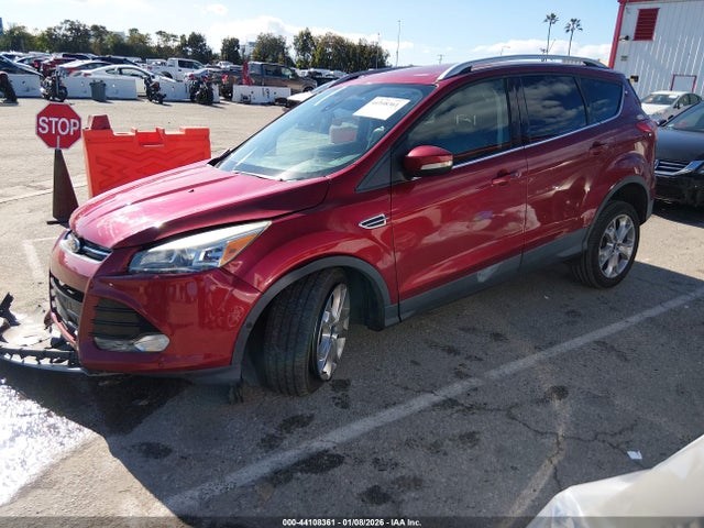 1FMCU0J96EUE27113 Ford Escape Titanium