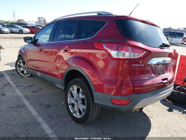 1FMCU0J96EUE27113 Ford Escape Titanium