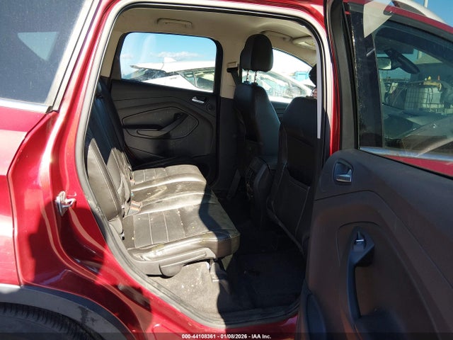 1FMCU0J96EUE27113 Ford Escape Titanium