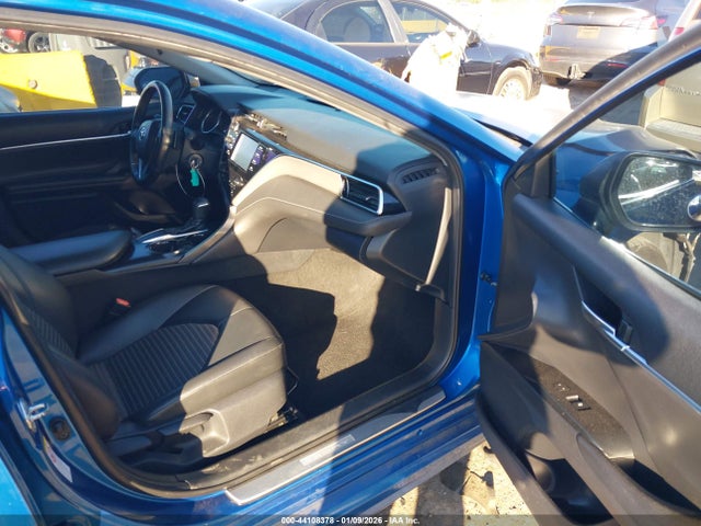 4T1B11HK6JU050179 Toyota CAMRY SE