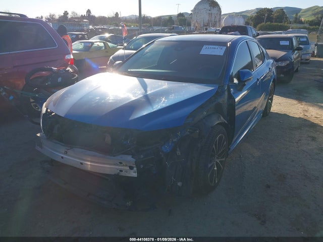 4T1B11HK6JU050179 Toyota CAMRY SE
