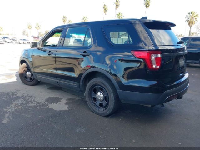 2017 FORD UTILITY POLICE INTERCEPTOR 1FM5K8AR3HGA62910 Photo 2