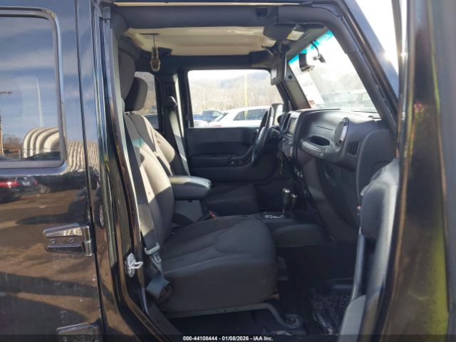 2015 JEEP WRANGLER UNLIMITED 1C4BJWDG9FL510113 Photo 4