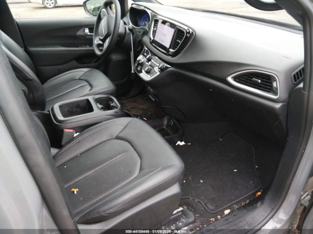 2025 CHRYSLER PACIFICA 2C4RC1BG4SR540376 Photo 4