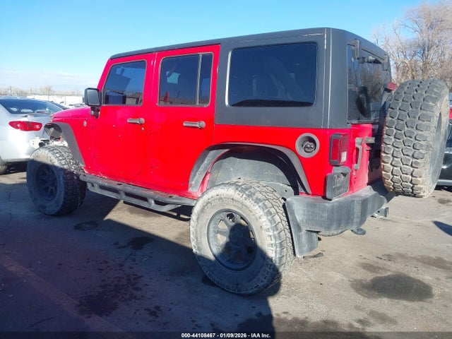 1C4BJWDG5FL776888 Jeep Wrangler Unlimited Sport