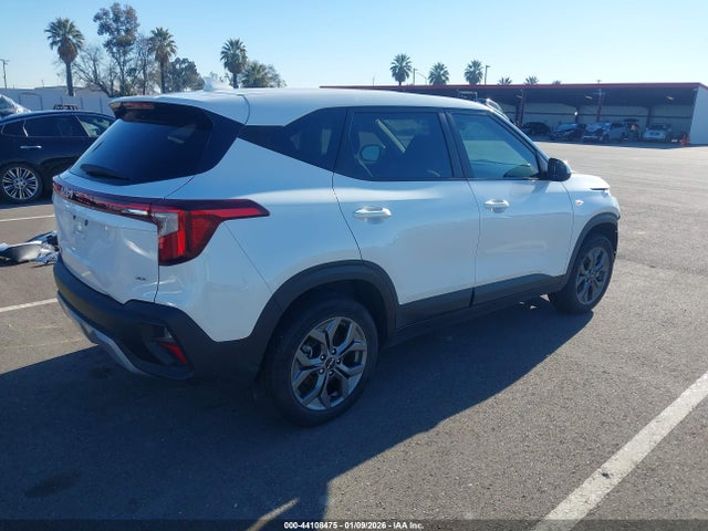 KNDEPCAAXR7585958 KIA Seltos Lx