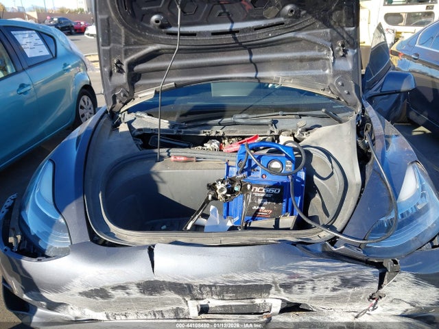 Продажа на аукционе авто 2022 Tesla Model 3 Long Range Dual Motor All-wheel Drive, vin: 5YJ3E1EB8NF240551, номер лота: 44108480