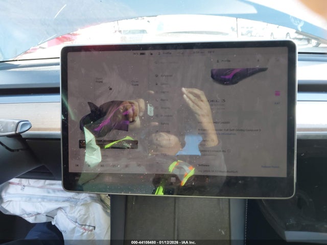 Продажа на аукционе авто 2022 Tesla Model 3 Long Range Dual Motor All-wheel Drive, vin: 5YJ3E1EB8NF240551, номер лота: 44108480