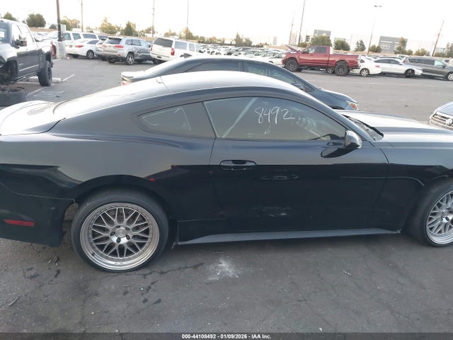 Ford Mustang Ecoboost 2015 1FA6P8TH6F5431398 Image 13