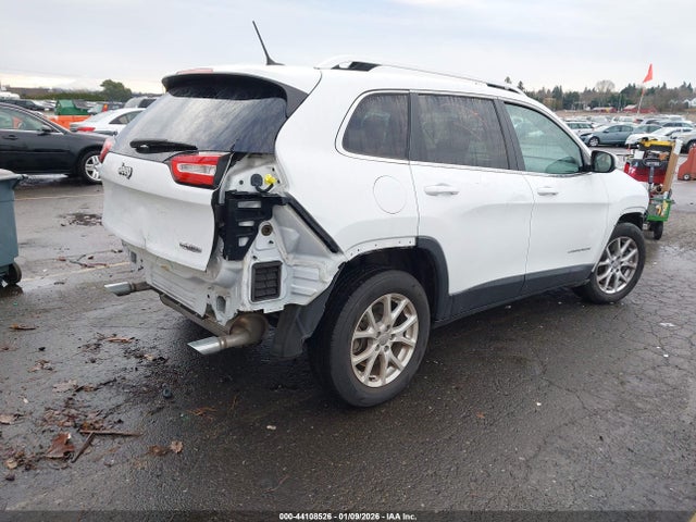 1C4PJLCS0EW270294 Jeep Cherokee Latitude