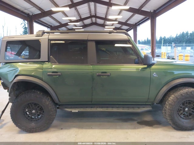1FMDE5BH0NLA84275 Ford Bronco Black Diamond