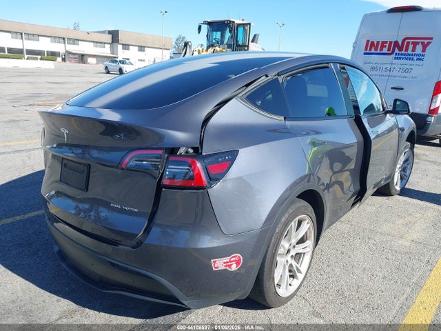 2023 TESLA MODEL Y 7SAYGDEE7PF905148 Photo 3