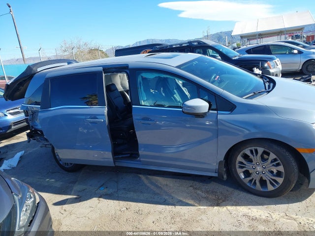 5FNRL6H80SB050557 Honda Odyssey Touring