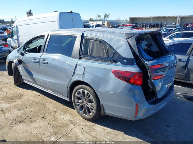 5FNRL6H80SB050557 Honda Odyssey Touring