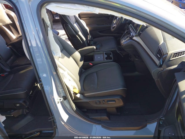 5FNRL6H80SB050557 Honda Odyssey Touring