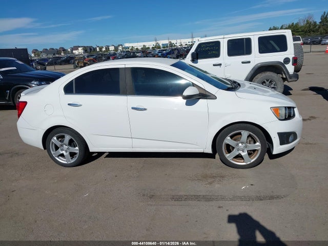 1G1JE5SHXE4120564 Chevrolet Sonic Ltz Auto