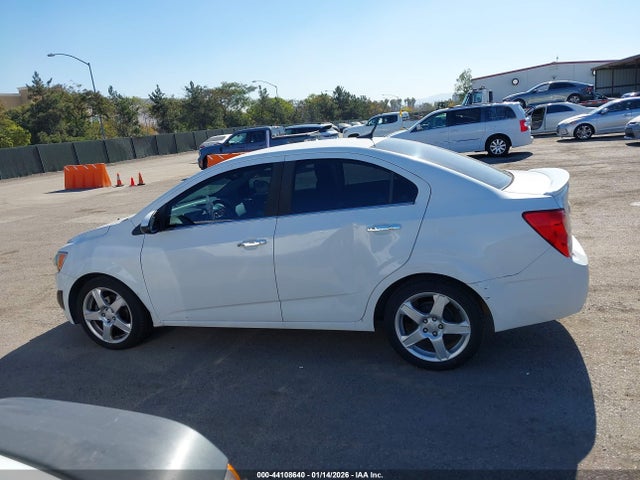 1G1JE5SHXE4120564 Chevrolet Sonic Ltz Auto