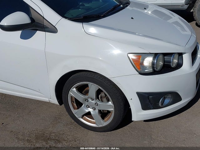 1G1JE5SHXE4120564 Chevrolet Sonic Ltz Auto