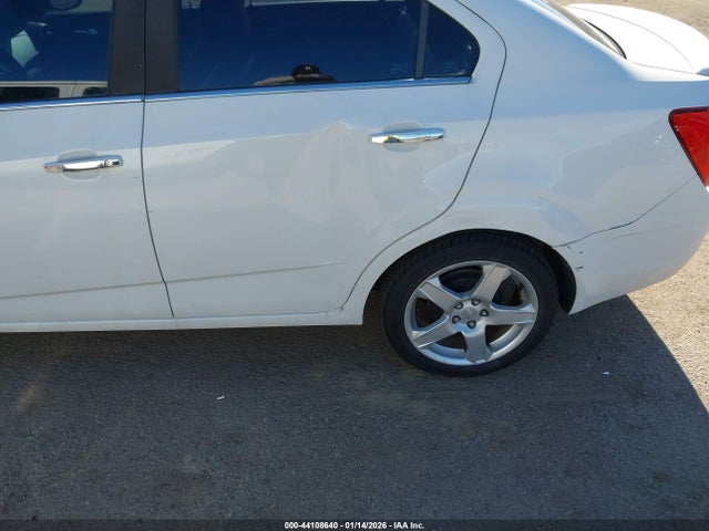 1G1JE5SHXE4120564 Chevrolet Sonic Ltz Auto