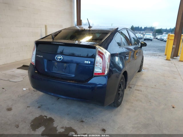 JTDKN3DU1F1906668 Toyota Prius Four