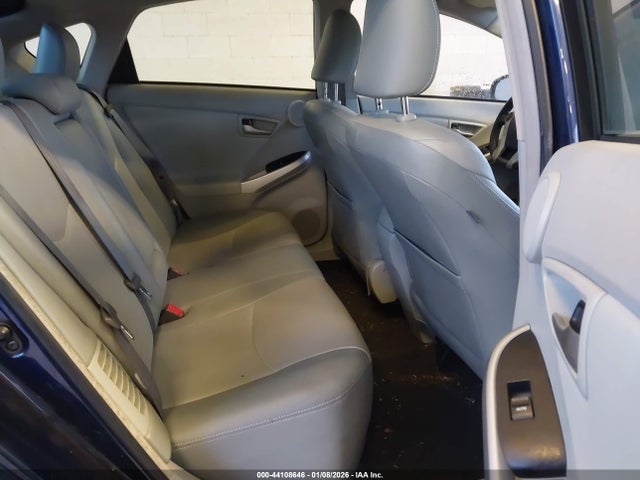JTDKN3DU1F1906668 Toyota Prius Four