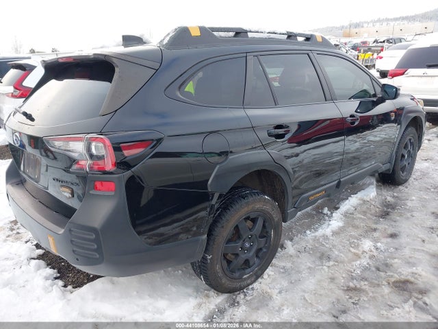 4S4BTGUD8N3142345 Subaru Outback Wilderness