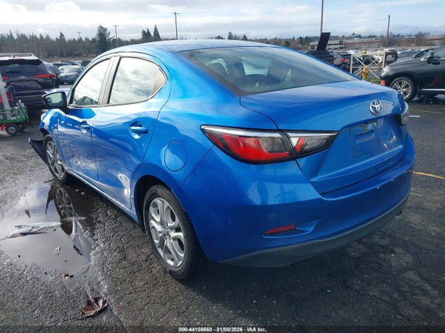 3MYDLBYV1JY323261 Toyota YARIS IA