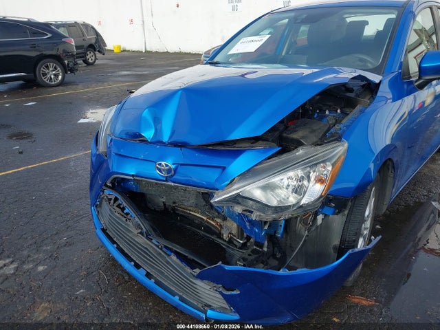 3MYDLBYV1JY323261 Toyota YARIS IA