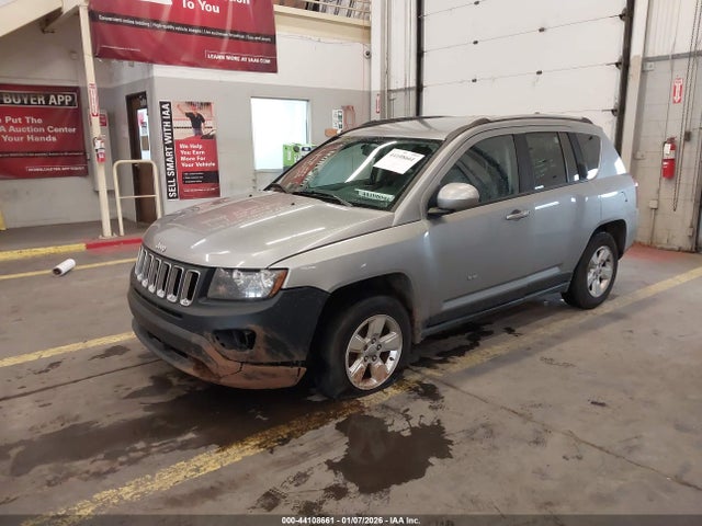 1C4NJCEA5GD742337 Jeep Compass Latitude