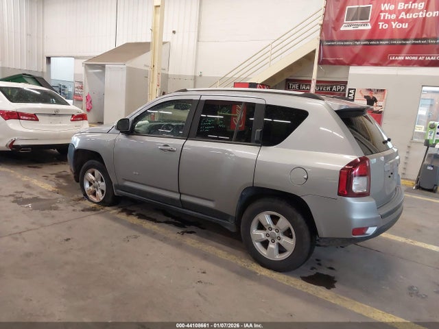 1C4NJCEA5GD742337 Jeep Compass Latitude