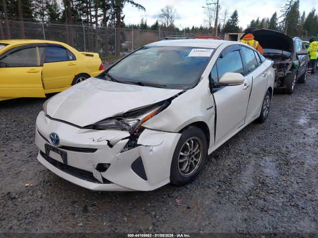 JTDKARFU2G3510007 Toyota Prius Two Eco
