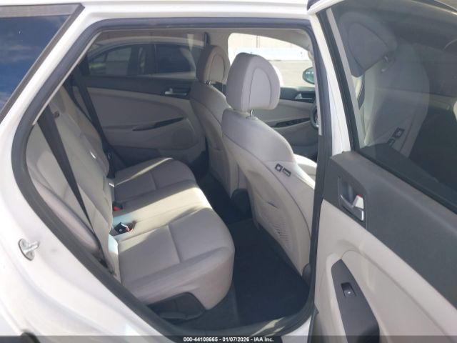 2017 HYUNDAI TUCSON KM8J33A49HU484636 Photo 7