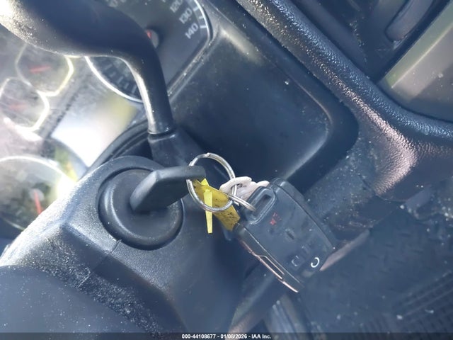 1GCVKREC5EZ240641 Chevrolet Silverado 1500 1lt