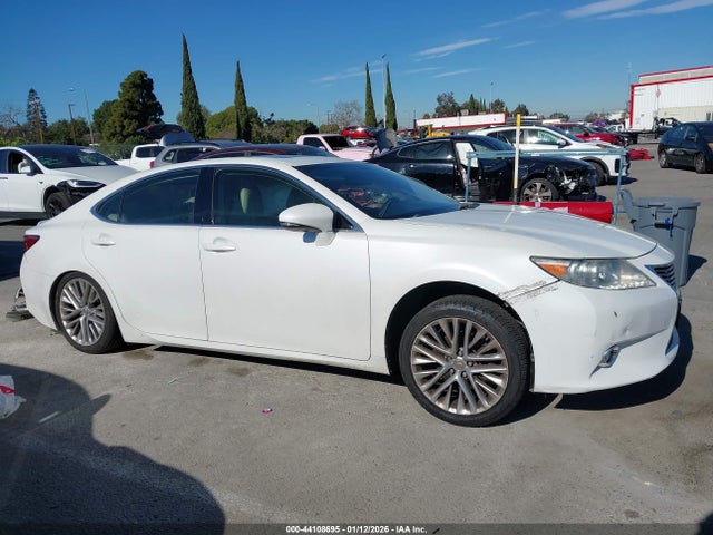 44108695 :رقم المزاد ، JTHBK1GG0D2002853 vin ، 2013 Lexus Es 350 مزاد بيع