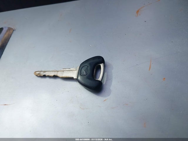 Продаж на аукціоні авто 2001 Mazda 626 Es V6/lx V6, vin: 1YVGF22D615212294, номер лоту: 44108699