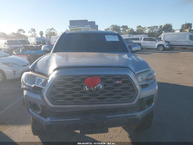5TFCZ5AN7JX159486 Toyota Tacoma Trd Off Road