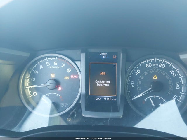 5TFCZ5AN7JX159486 Toyota Tacoma Trd Off Road