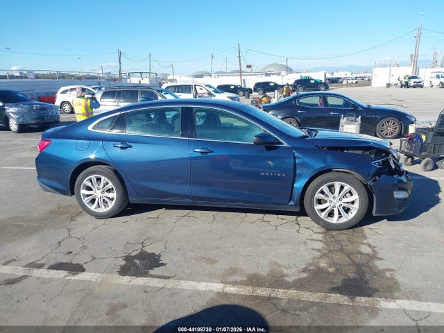 1G1ZD5ST7NF160728 Chevrolet Malibu Fwd Lt