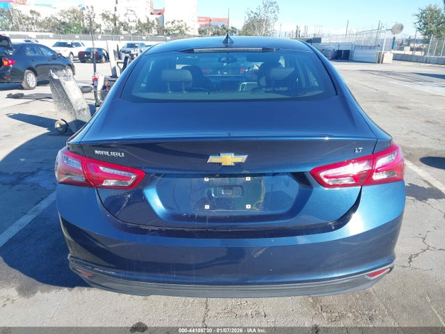 1G1ZD5ST7NF160728 Chevrolet Malibu Fwd Lt