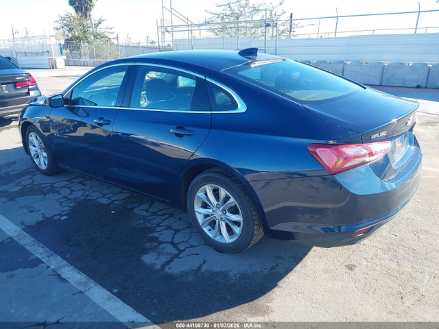 1G1ZD5ST7NF160728 Chevrolet Malibu Fwd Lt