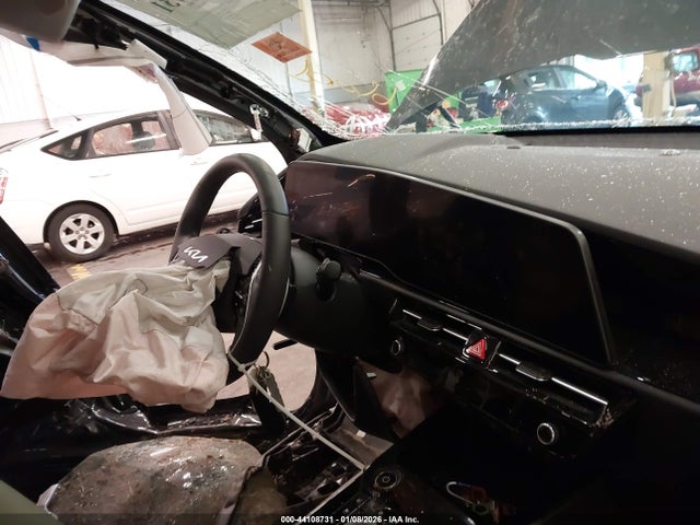 KNDCT3L18S5132472 KIA Niro Ev Wave