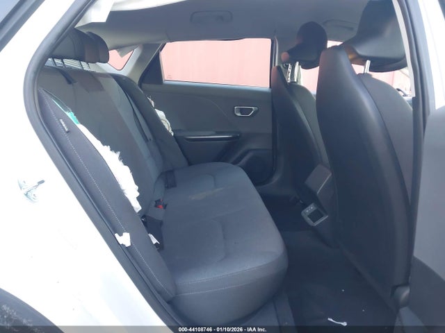 3KPFT4DE1SE020315 KIA K4 Lxs
