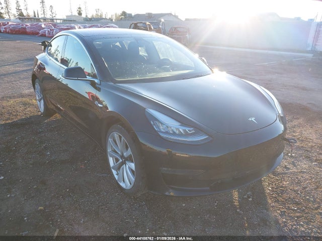 2018 TESLA MODEL 3 5YJ3E1EA5JF028028 Photo 0